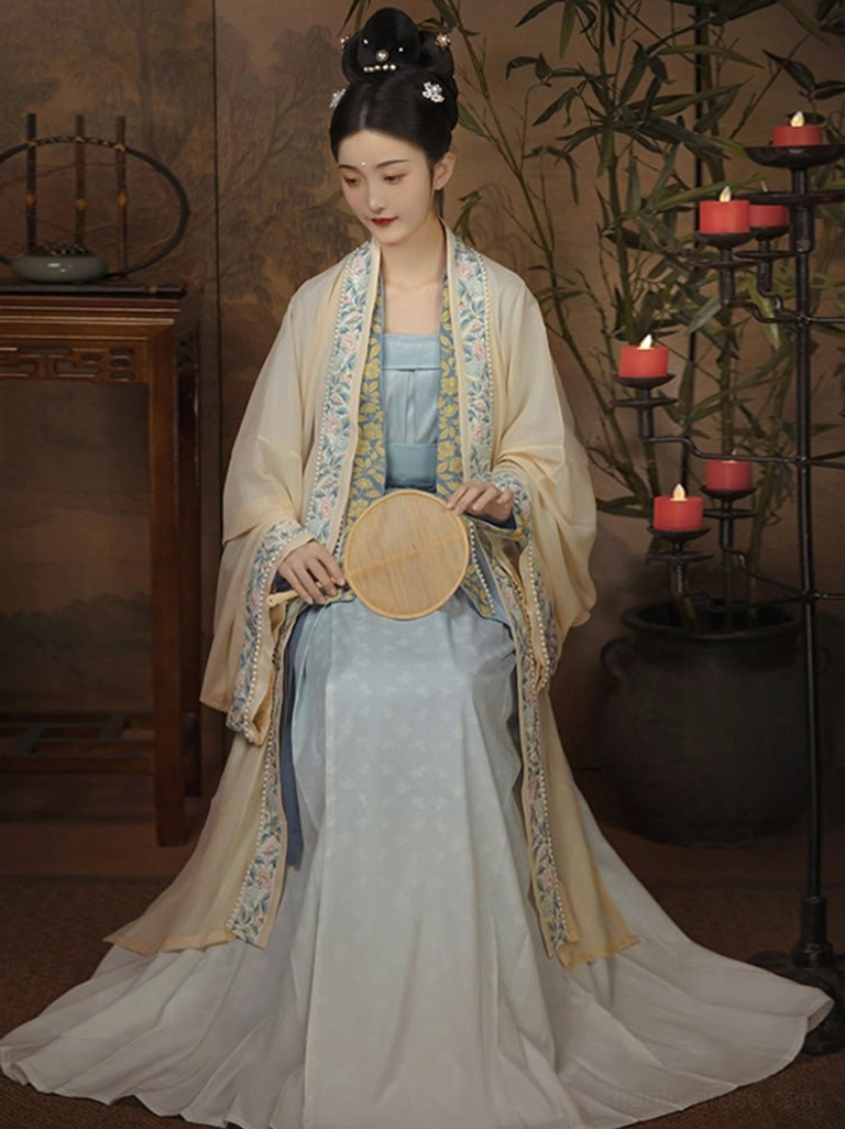 Yellow Song Dynasty Qiyao Ruqun Hanfu complete set with cream beizi coat and flowing light blue skirt