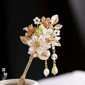 Traditional Chinese Biluo Hanfu hair stick with white resin flowers green bud charms pearl-like beads and hanging tassels on ceramic holder