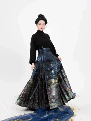 Traditional Chinese-inspired high-waisted Mamian skirt styled with a simple black knit inner top