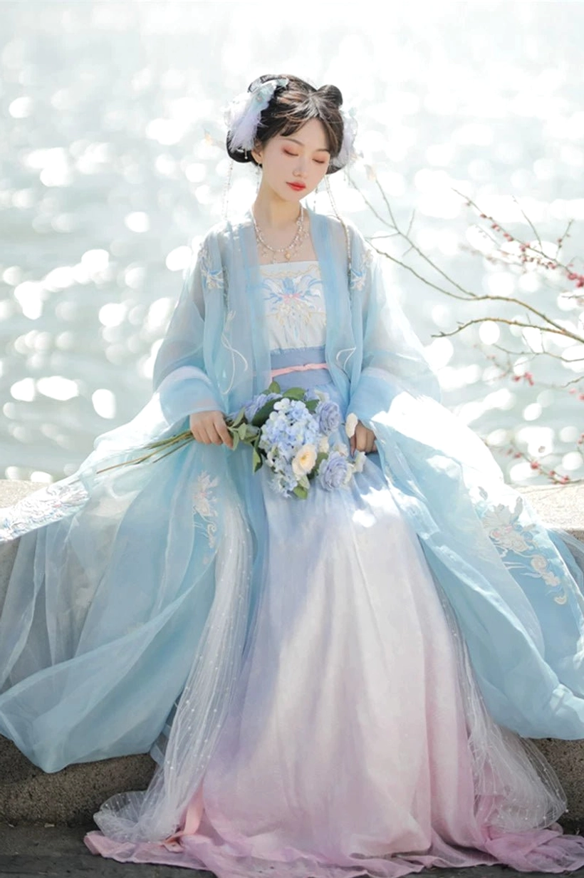 Blue Chang'e inspired Tang Dynasty heziqun Hanfu complete set with flowing floral outer coat and bouquet at lakeside
