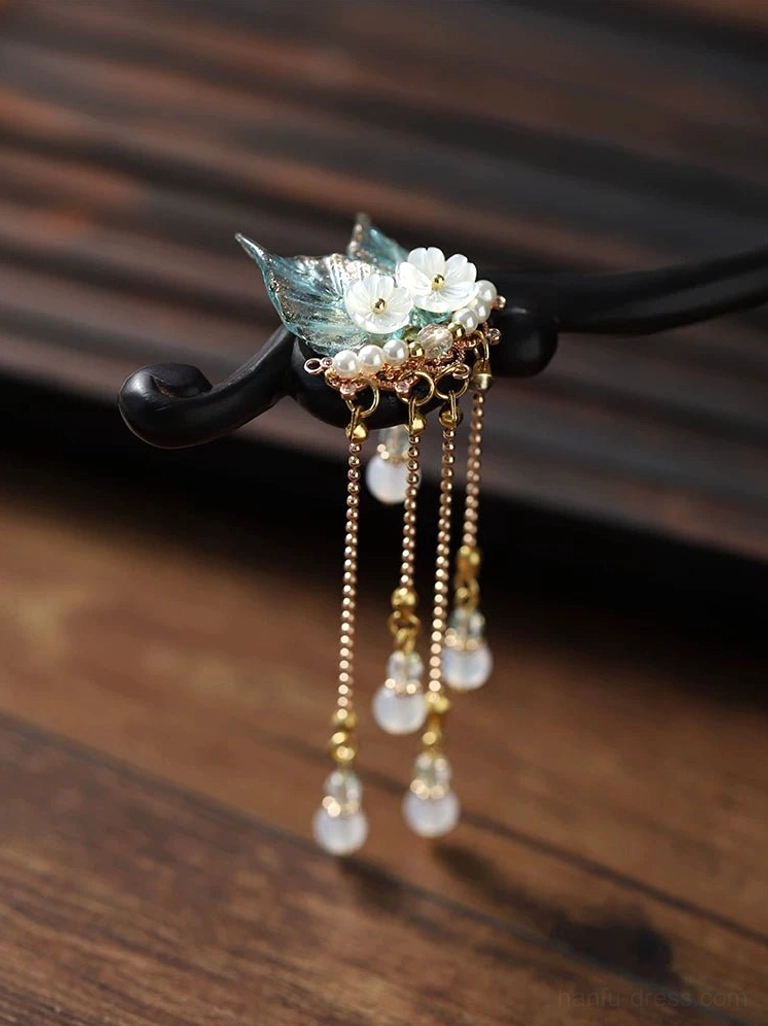 Chinese hair stick with delicate flower decoration tiny bead clusters long gold tassels and clear white pendants