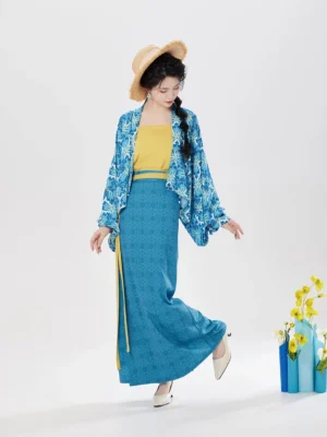 Side view of Coconut Wind Forest modern Song Dynasty Hanfu set showing flowing teal floor length wrap skirt and loose beizi sleeves
