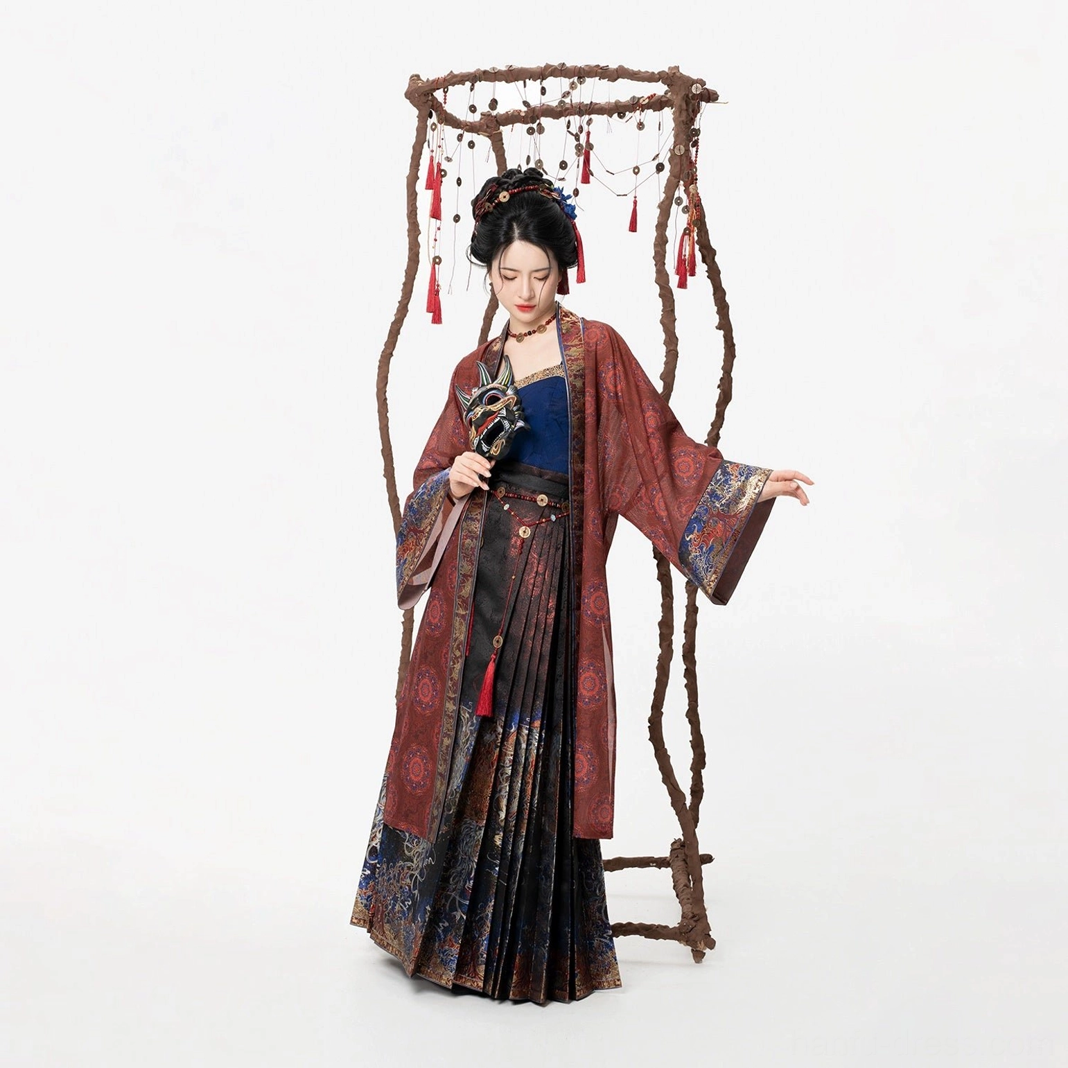 Full-body side view of the complete Shen Nuo Ming Dynasty Hanfu collection with flowing beizi overcoat, camisole, and traditional pleated skirt