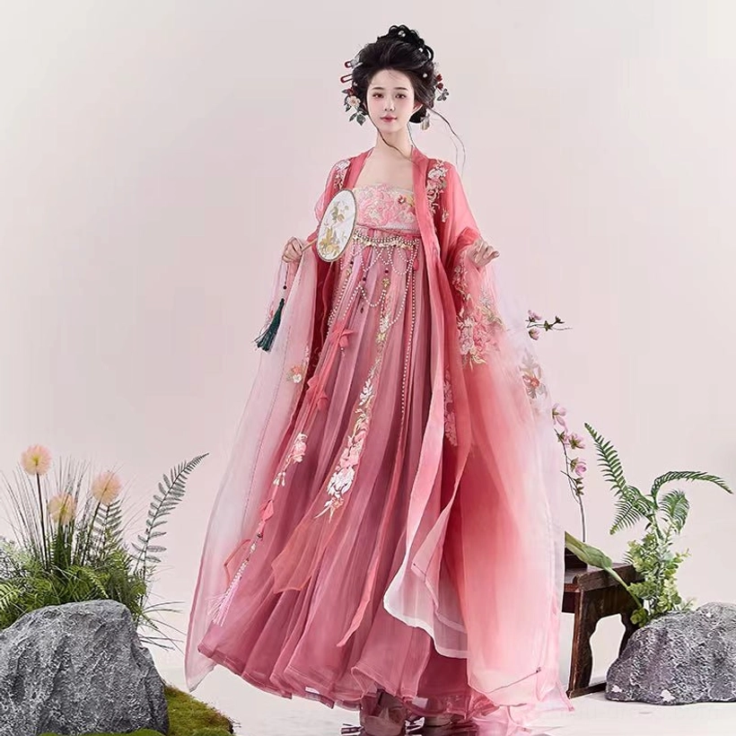 Pink gradient Tang Dynasty Heziqun Hanfu complete set with embroidered outer robe, floor-length skirt, and silk fan