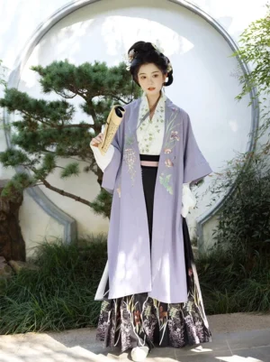 Full Song Dynasty Hanfu outfit worn before a classical Chinese moon gate with lavender floral beizi pink waist sash and black printed skirt