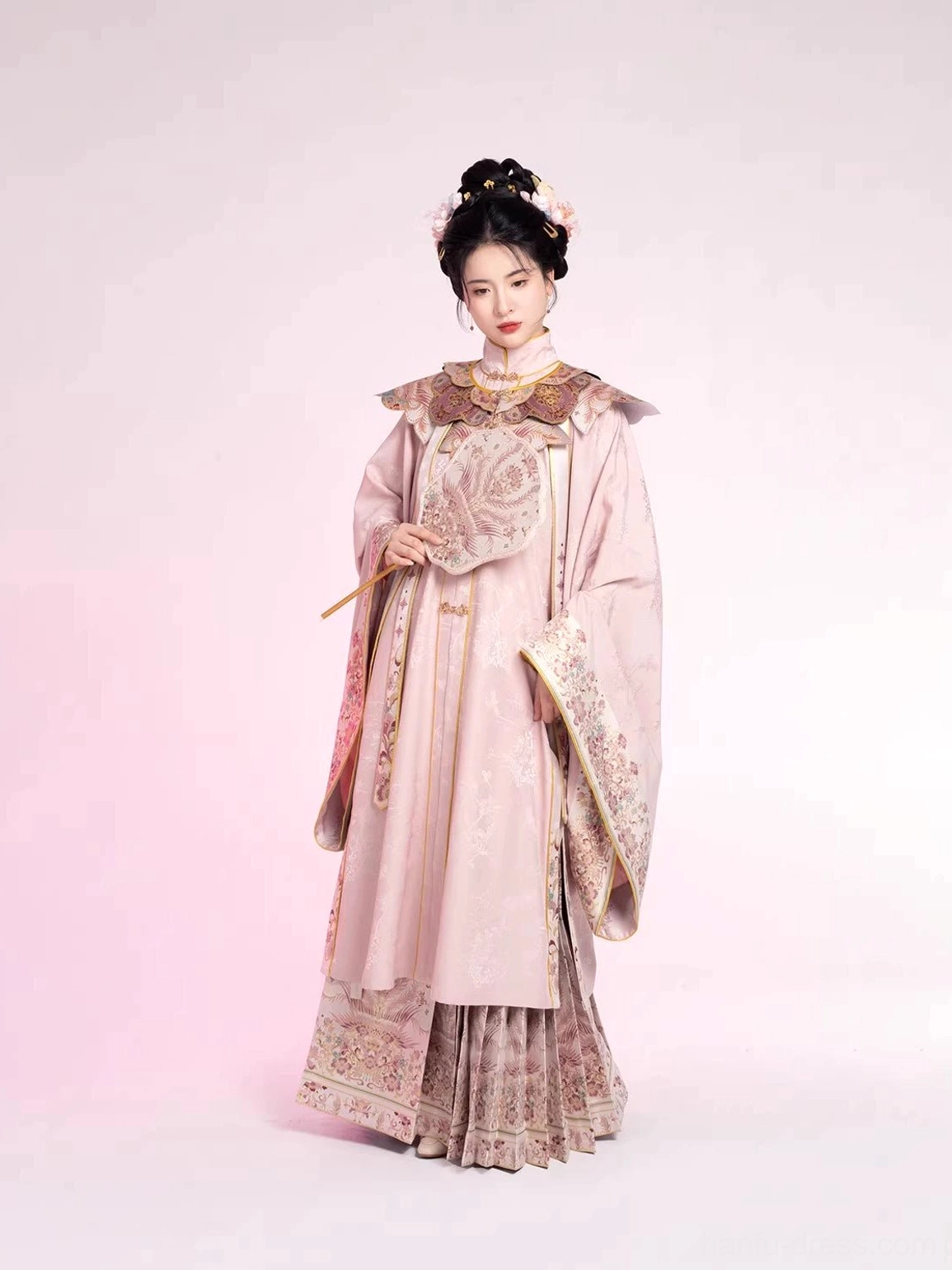 Dusty pink Ming Dynasty hanfu robe with embroidered cloud collar and golden peony feather details