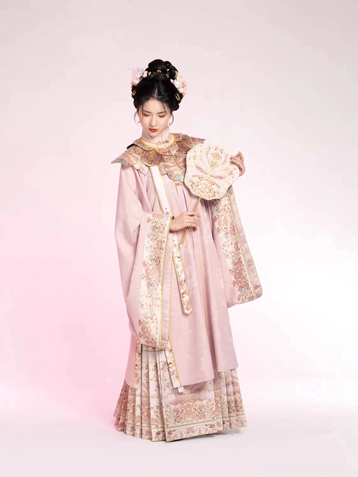 Side view of Golden Peony Feathers Ming Dynasty hanfu set with embroidered mamian skirt and cloud collar