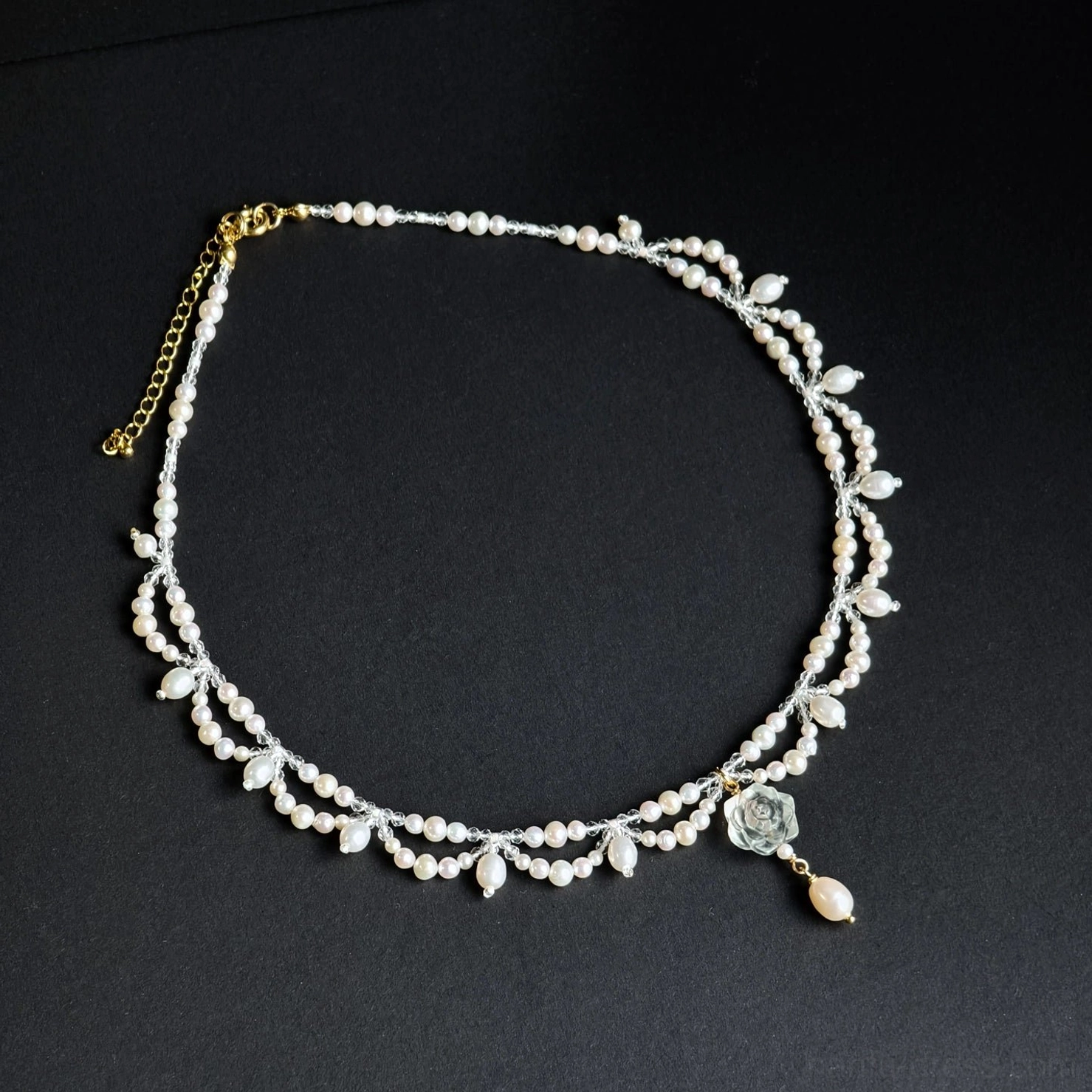 Green translucent rose freshwater pearl Chinese Hanfu choker necklace with teardrop pendant and adjustable chain