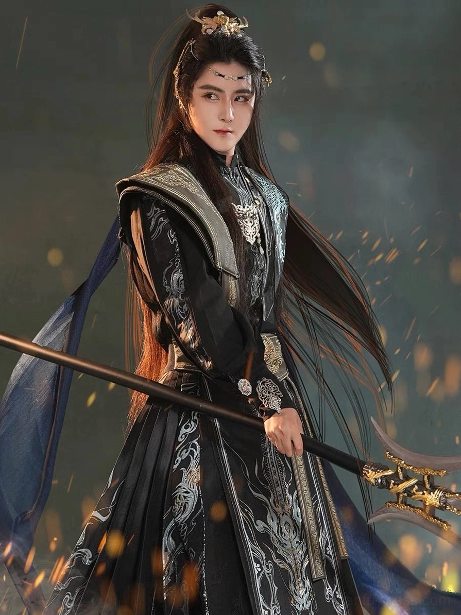 King Lanling fantasy warrior Hanfu showing dramatic sleeves, ornate gold chest accessory, bracers and layered waist belt