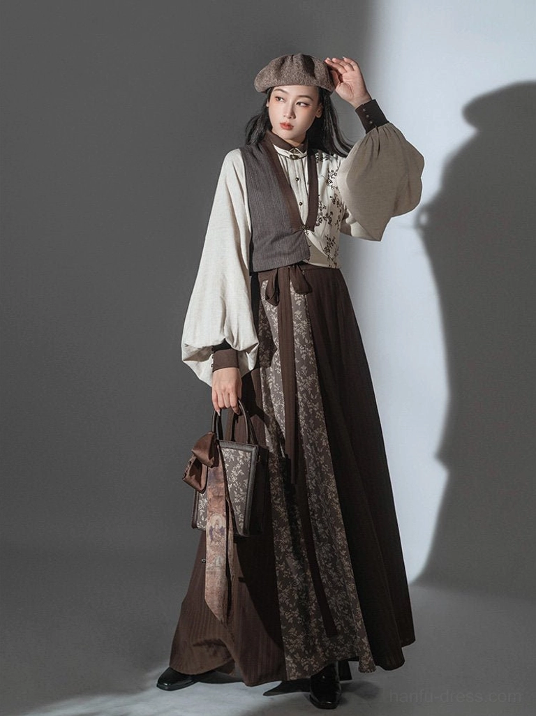 Side view of Late Autumn British literary style Song-inspired Hanfu with cropped patchwork vest and floral panel skirt