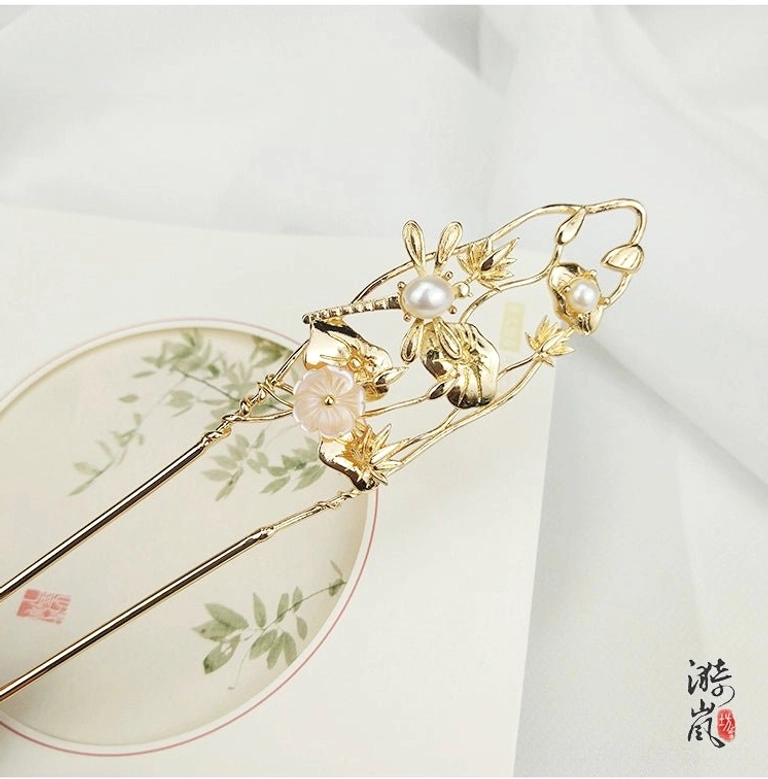 Single Lixia gold tone Chinese floral hairpin with double prongs, faux pearls, pink blossoms and openwork branches