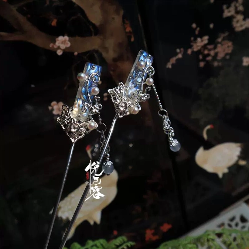 Luo Xinghe silver tone and blue Hanfu hairpins with delicate chain tassels and openwork ornaments
