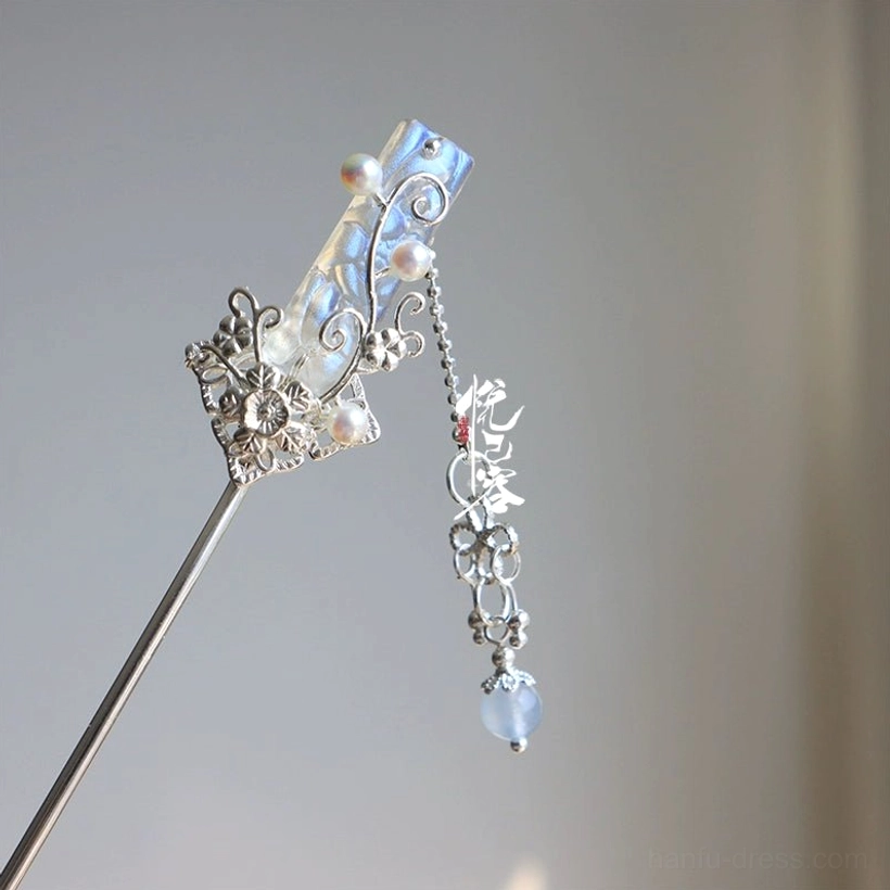 Single Luo Xinghe blue Hanfu hair pin with translucent decorative panel silver chain tassel and bead pendant