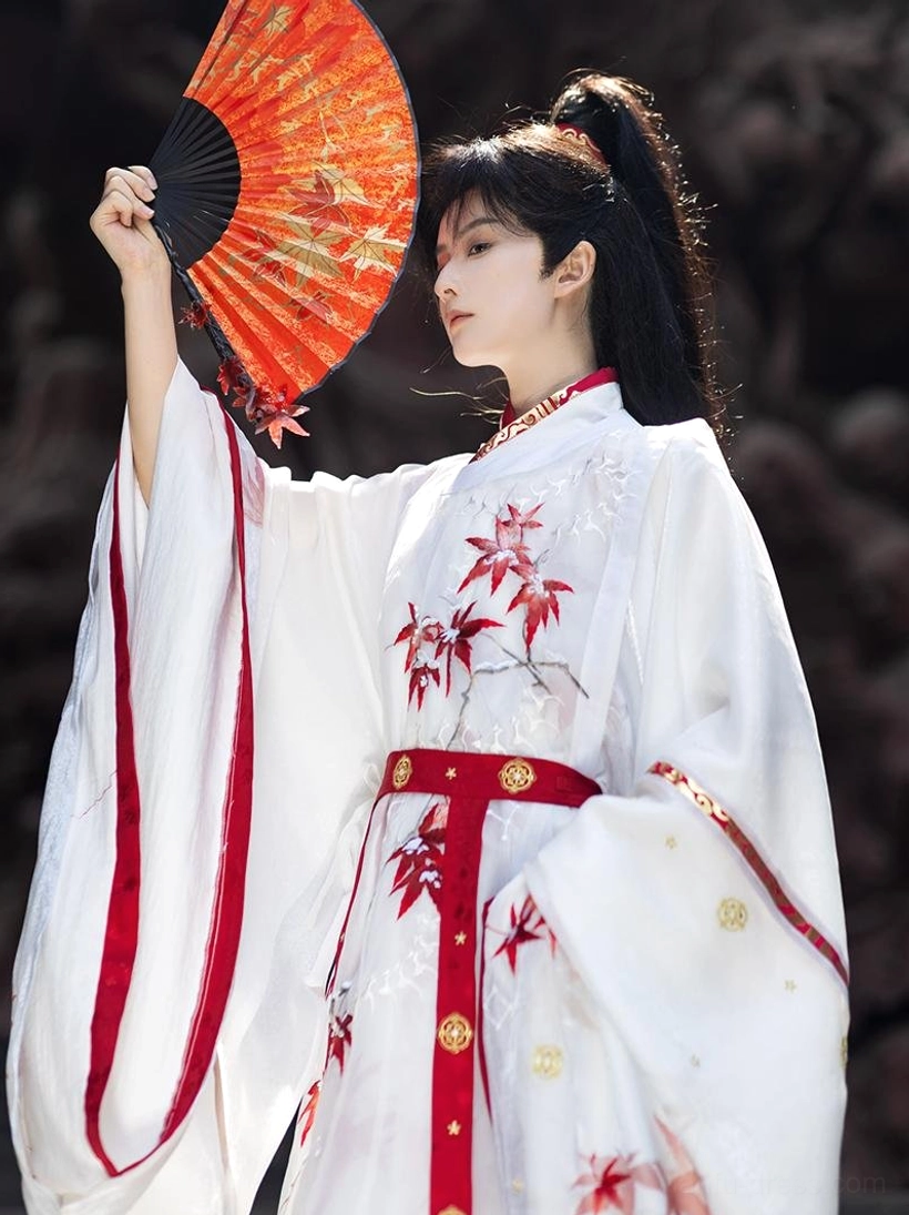 Maple Snow round collar hanfu side profile showing red waist sash maple embroidery and traditional Chinese robe styling