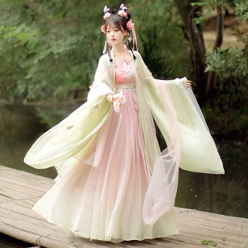 Pink gradient Tang Dynasty style qiyao ruqun Hanfu complete set with embroidered pink camisole and flowing light green sleeves
