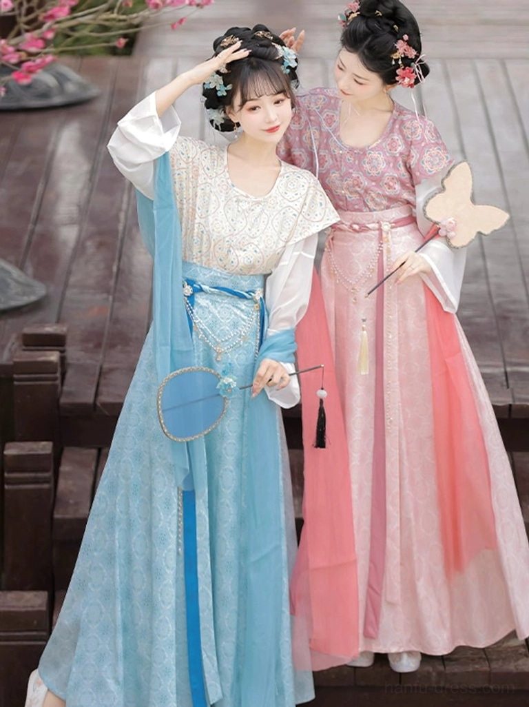 Blue Tang Dynasty Hanfu qiyao ruqun with cream round collar top light blue wrap skirt waist chain and round fan