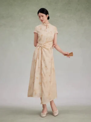 Modern Hanfu floral asymmetrical qipao maxi dress with Mandarin collar, frog closure, twisted waist and folding fan