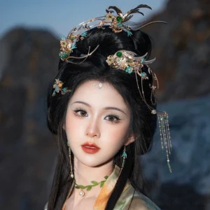 Pear blossom Hanfu hair accessories set with ornate gold crown, green gemstone accents, floral motifs, and traditional Chinese hairstyle