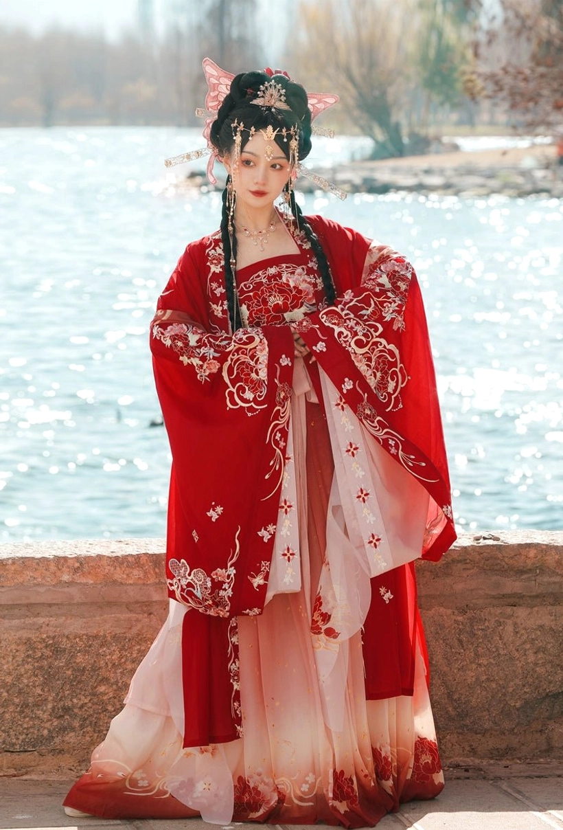 Front detail of Peony Flower God Tang Dynasty Hanfu Heziqun complete set showing embroidered bodice sleeves and floral gradient hem