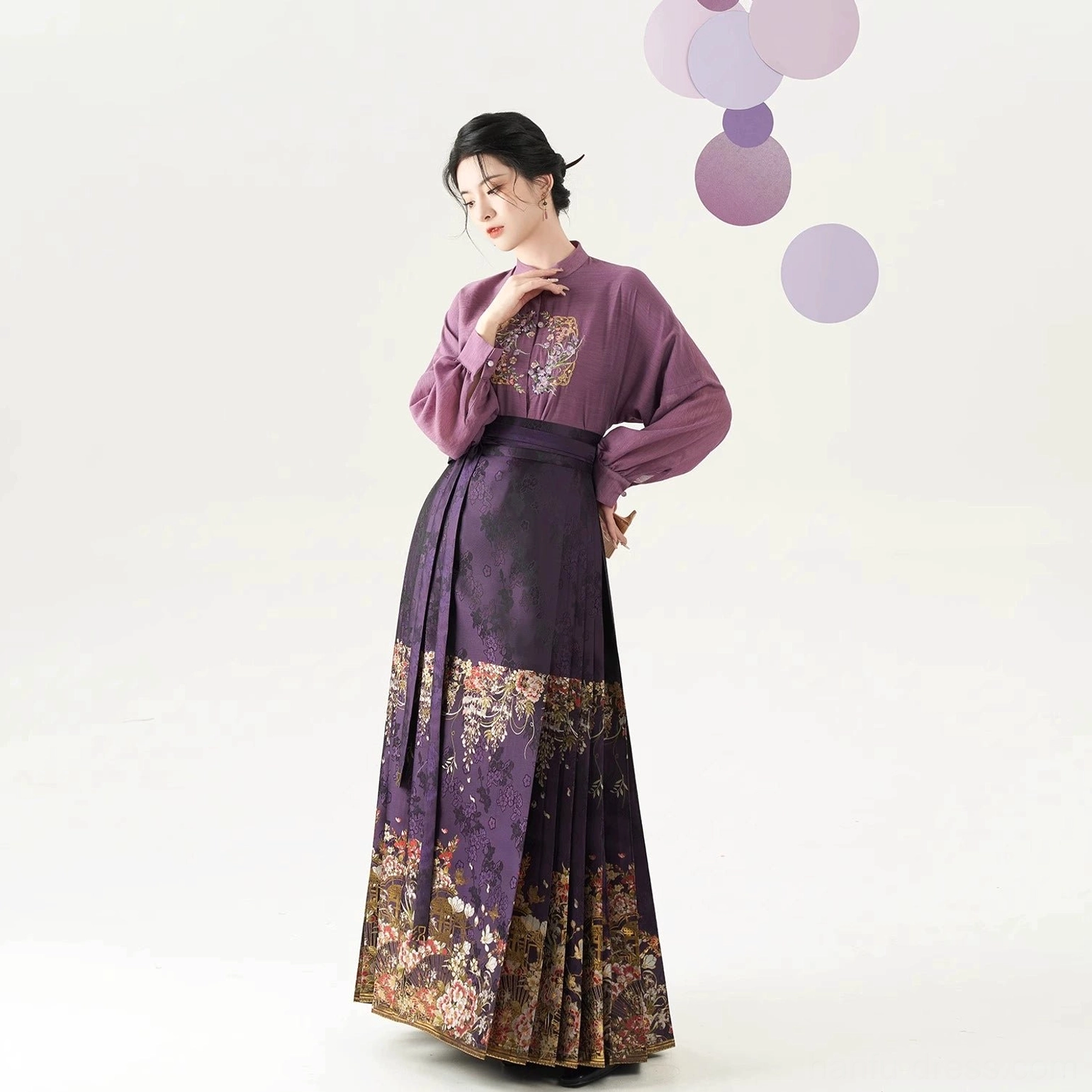 Plum Wine dusty purple blouse and dark purple floral mamian skirt full set inspired by Ming Dynasty Hanfu fashion