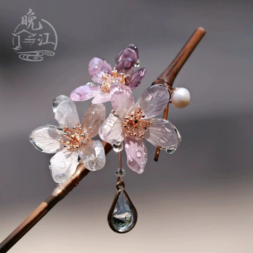 Traditional Chinese flower hair stick with gradient light purple and transparent white cherry blossom petals and side teardrop crystal pendant