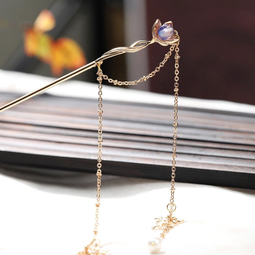 Purple gradient lotus Chinese hair stick for Hanfu with twisted gold-tone pin, twin hanging tassels, pearl drops, and snowflake charms