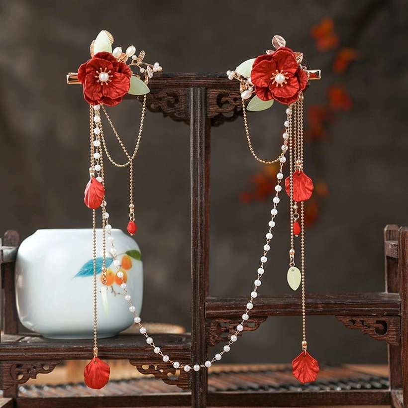 Red gardenia tassel back hair pin for Hanfu and qipao with gold tone chains red pendants and green leaf accents