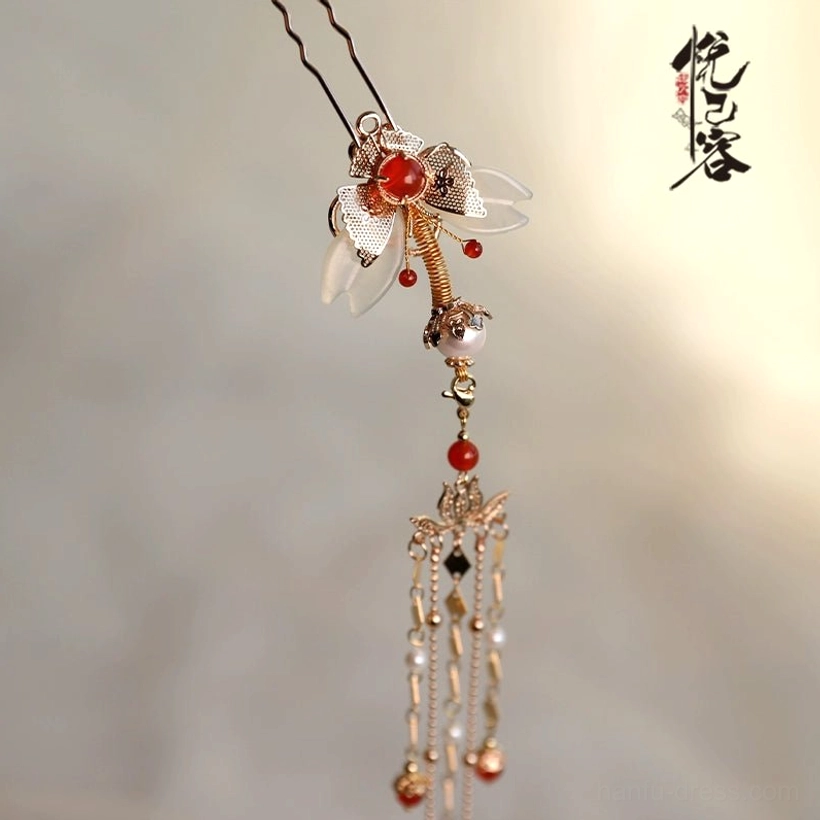 Detailed side view of Shengzhao Chinese Hanfu hairpin with red bead, white jade-like flower pendant and long tassel