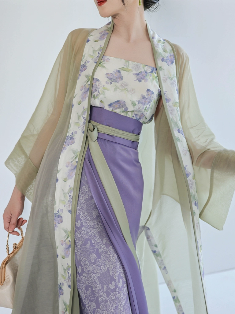 Close-up of floral camisole sage green sheer beizi and matching waist sash in Song Dynasty Hanfu set