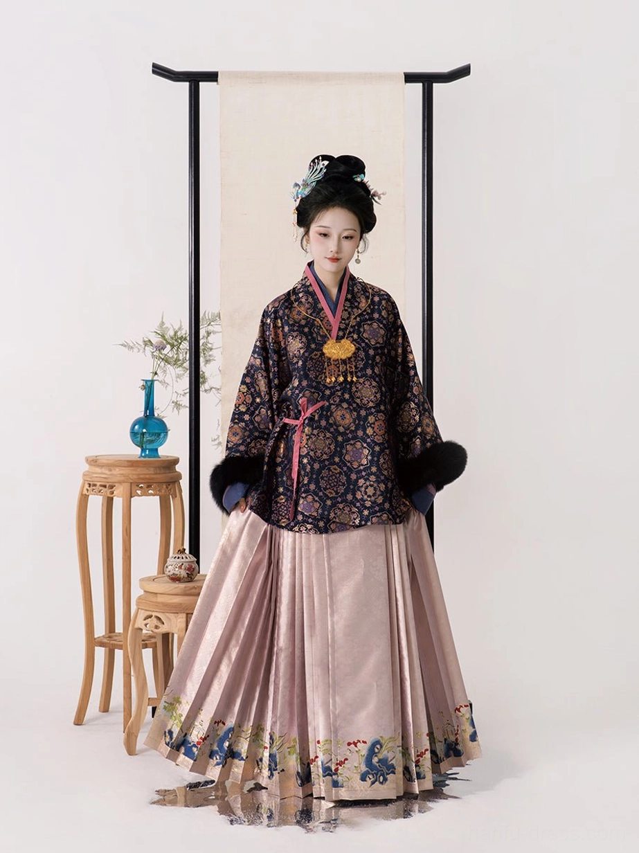 Song Dynasty winter Hanfu mamianqun set with dark floral brocade fox fur trim coat and dusty pink horse face skirt front view