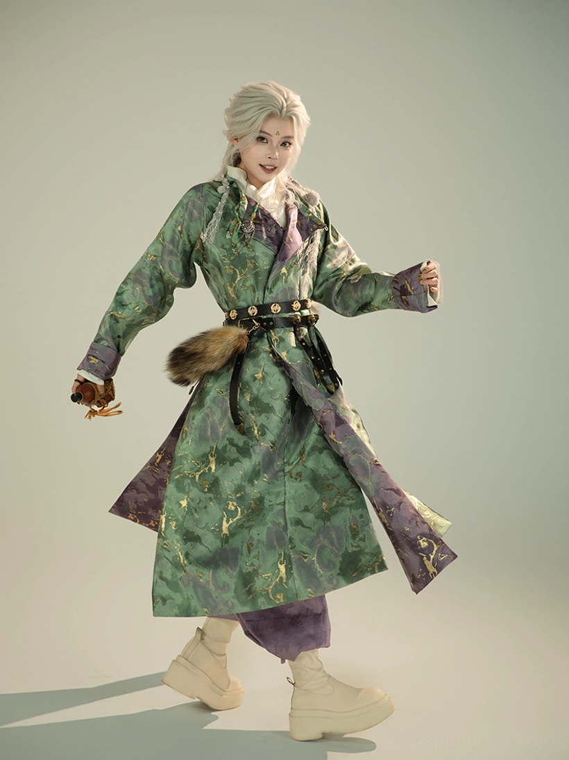 Tang Dynasty green perilla leaf round-neck Hanfu robe shown in a forward walking pose with purple layers