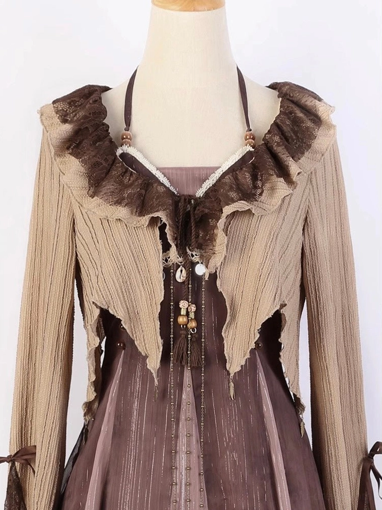 Upper-body close-up of a Tang-inspired Hanfu dress with fur-trimmed ruffled cardigan collar, beaded tassel pendant, and square neckline