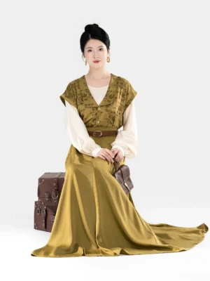 Front seated view of Twilight Harbor Tang Dynasty Hanfu set with ivory round collar top floral Tang beizi and long satin wrap skirt