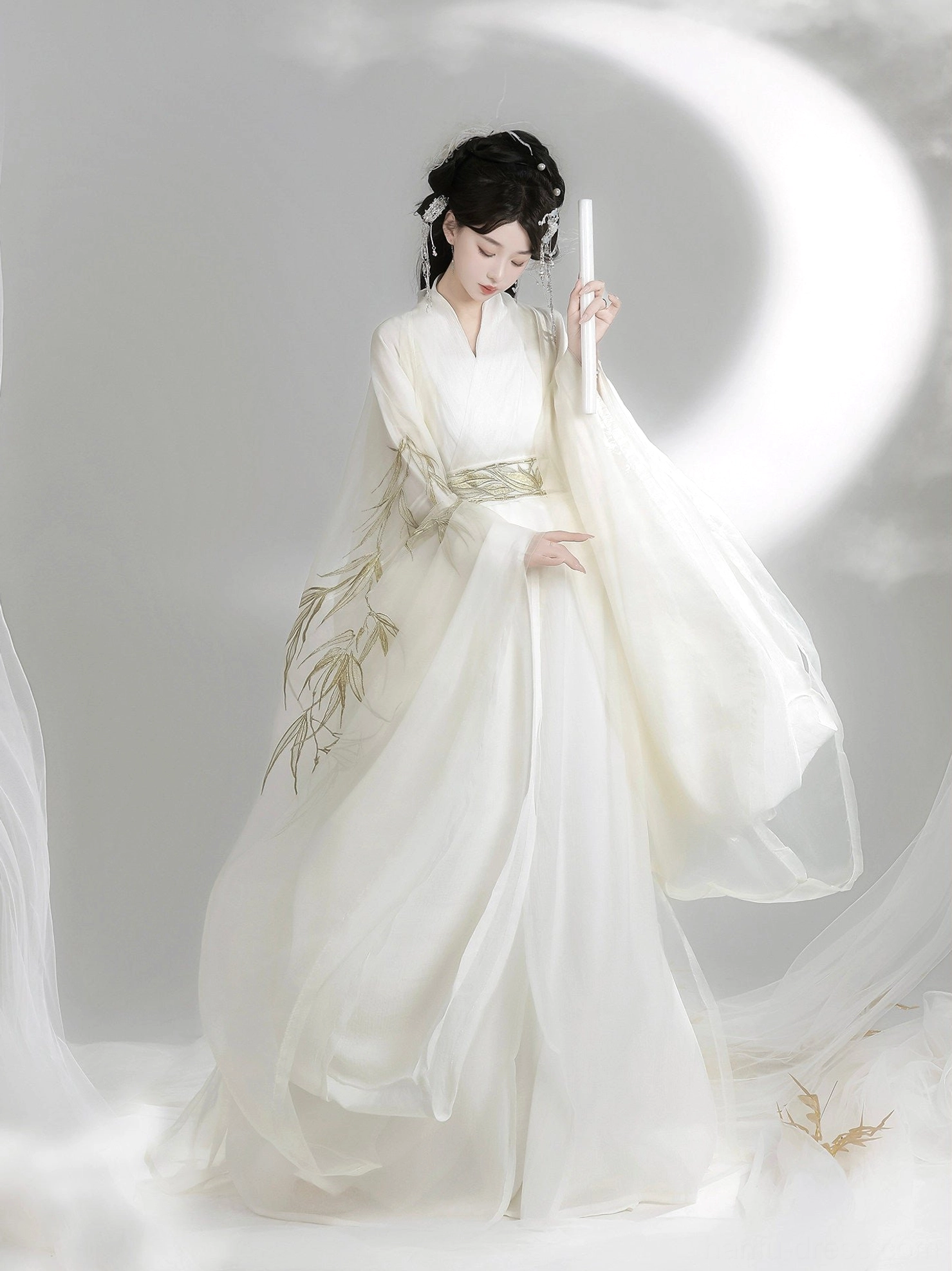 Cream white Wei Jin Dynasty Hanfu outfit with bamboo embroidered sleeves, coordinated waist belt, flowing skirt, and traditional Chinese scroll styling