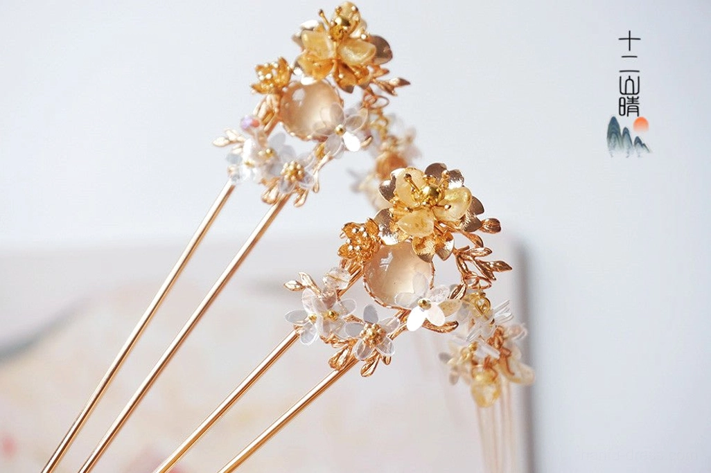 Gold tone Xiangling U-shaped floral hair pins with cat-eye style beads clear flower charms and delicate tassel chains