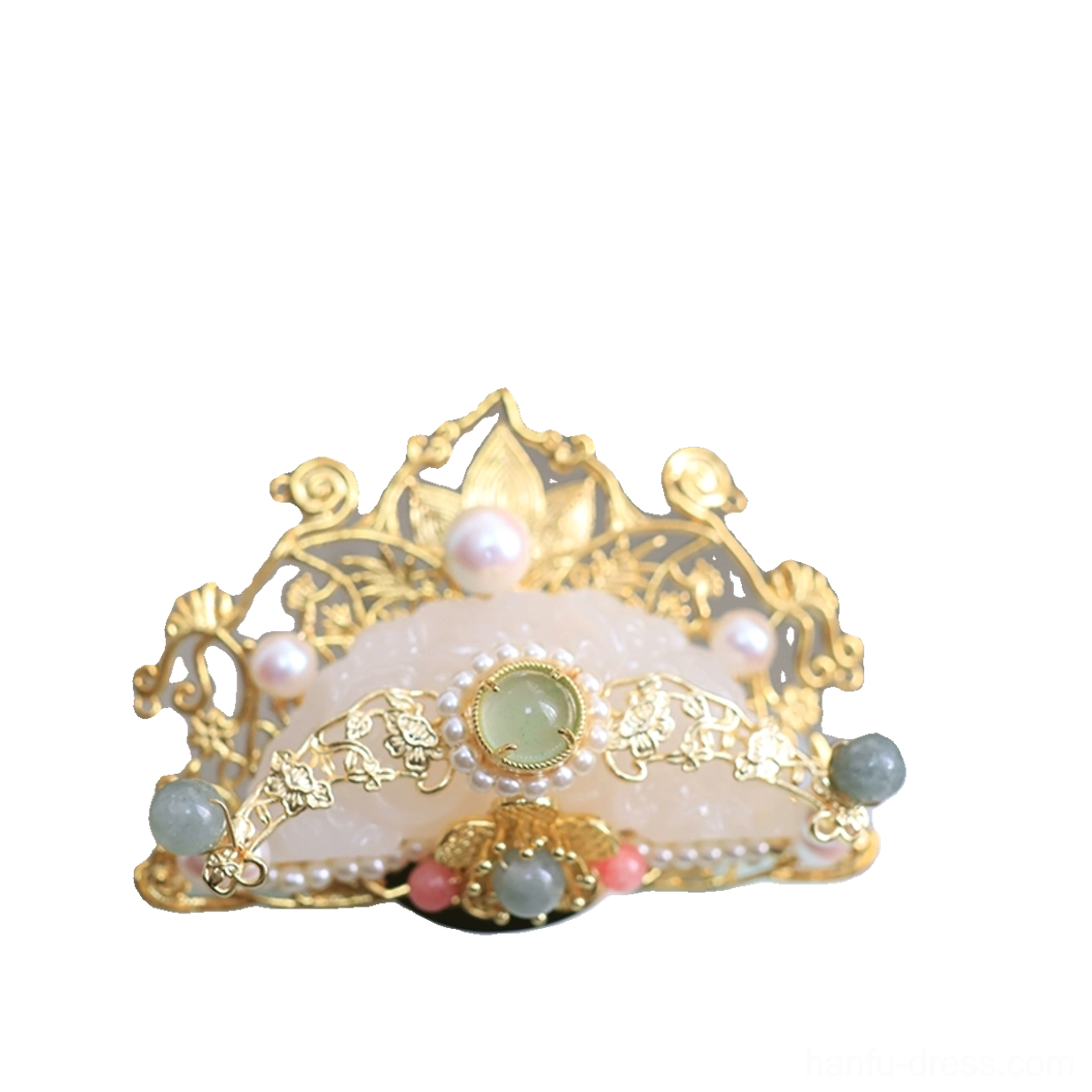 Close-up of the Yun Yan Ji Hanfu crown with a fan-shaped white jade-toned base, carved gold patterns, round pearl details, central green accent, and pink bead decorations